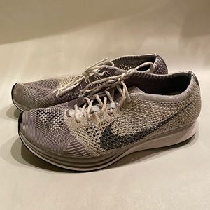 MENS NIKE FLYKNIT RACER “PURE PLATINUM” SIZE 9.5